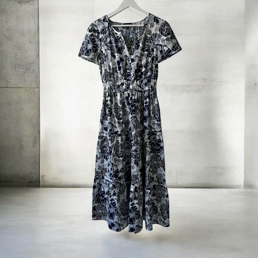 Tahari ASL Floral Print Midi Dress Navy Blue White Botanical Size S Smocked